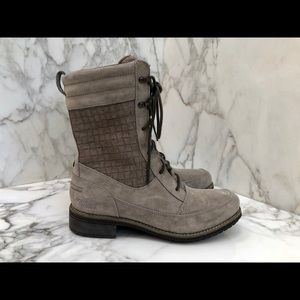 NWOT The North Face hiking boots, Size 8